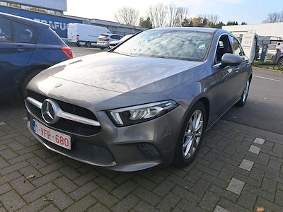 Mercedes-Benz A A 180 D LAUNCHEDITION (EU6D-T