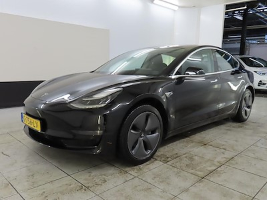 Tesla Model 3 Standard Range Plus RWD 4d