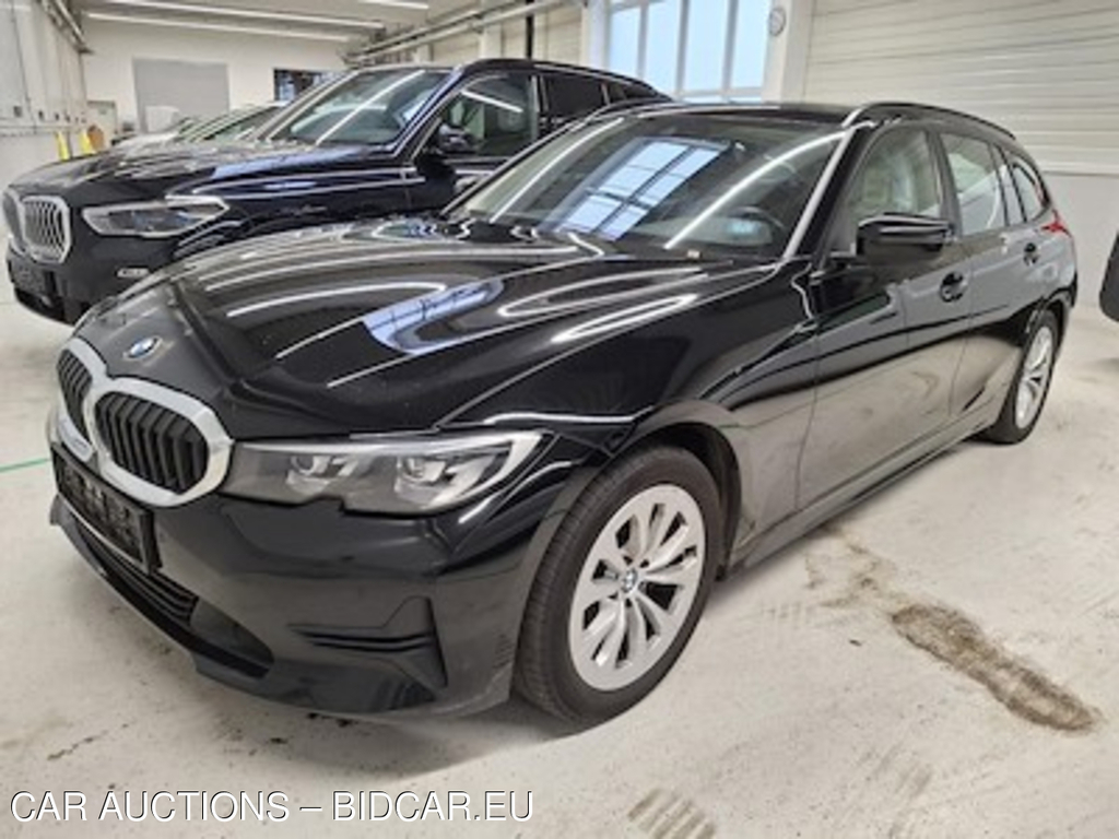 BMW Series 3 318d A Touring 110KW