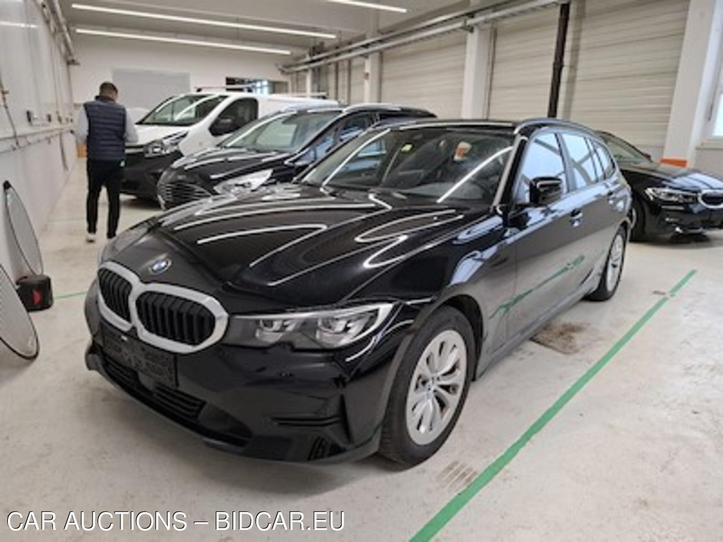 BMW Series 3 320d A Touring 140KW