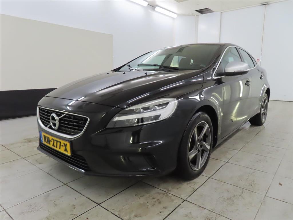 Volvo V40 2.0 D3 BNS SPORT, 2018