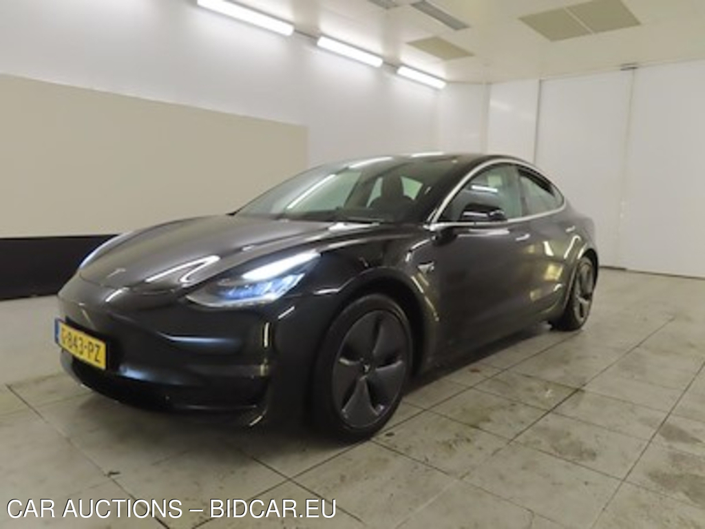 Tesla Model 3 Long Range Dual Motor AWD 4d