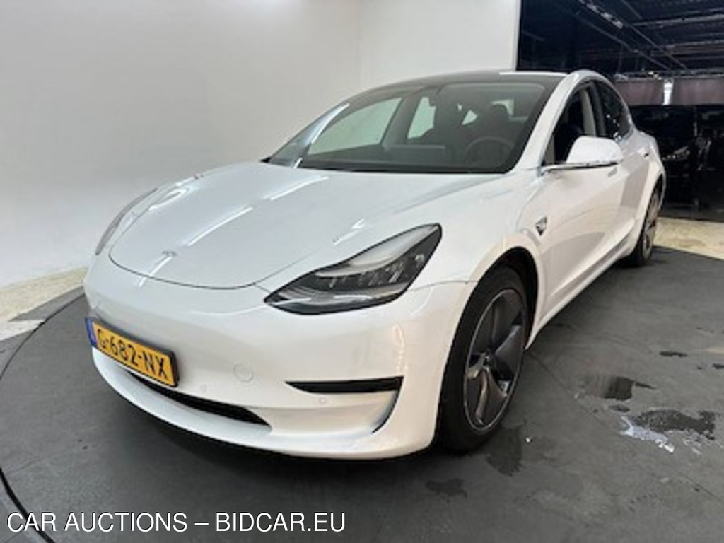 Tesla Model 3 Standard Range Plus RWD