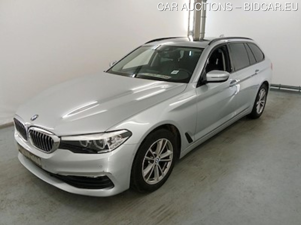 BMW 5 touring diesel - 2017 520 dA (EU6d-TEMP) Corporate Comfort Travel