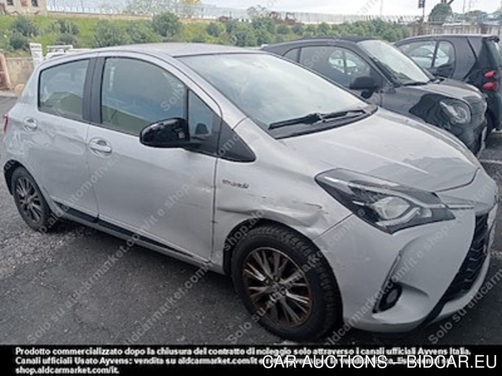 Toyota yaris 1.5 hybrid active hatchback -