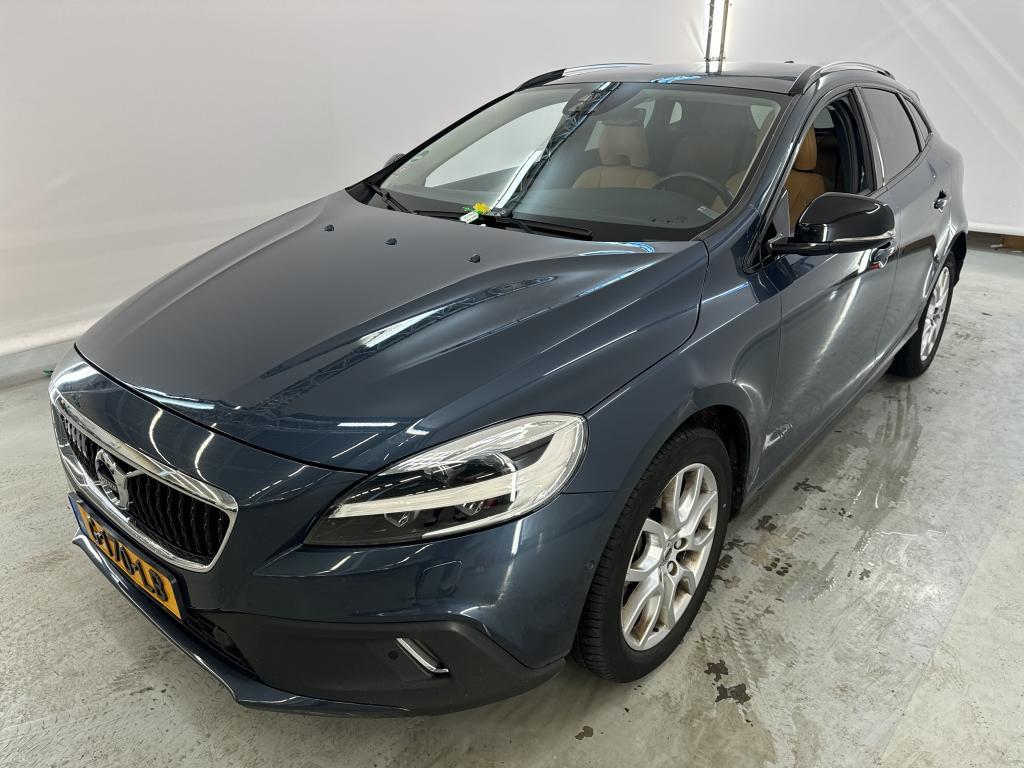 Volvo V40 cross country 1.5 T3 POLAR+ LUXURY, 2019