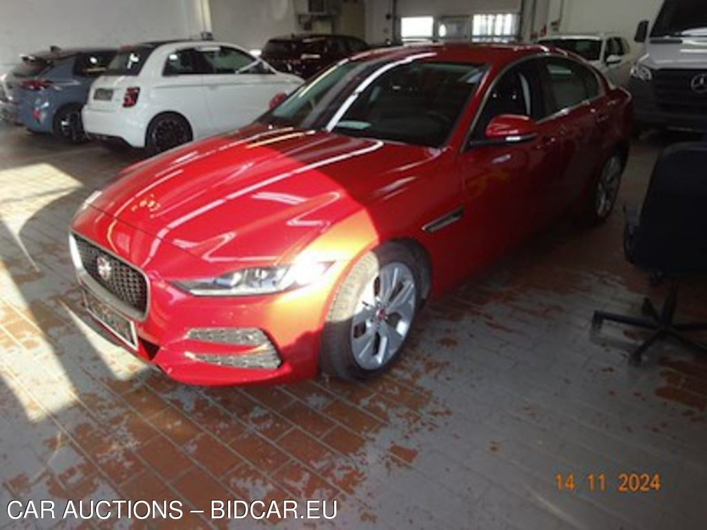 Jaguar XE 2.0 D180 S AUTO 4WD