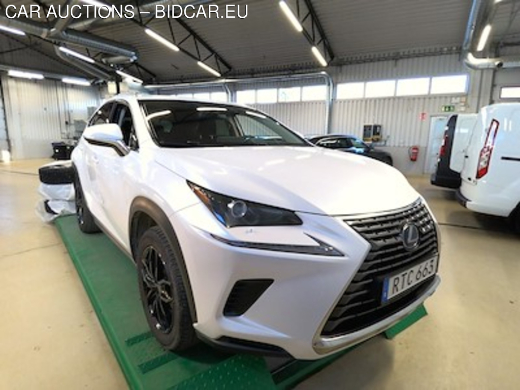 Lexus NX 300h Awd Comfort