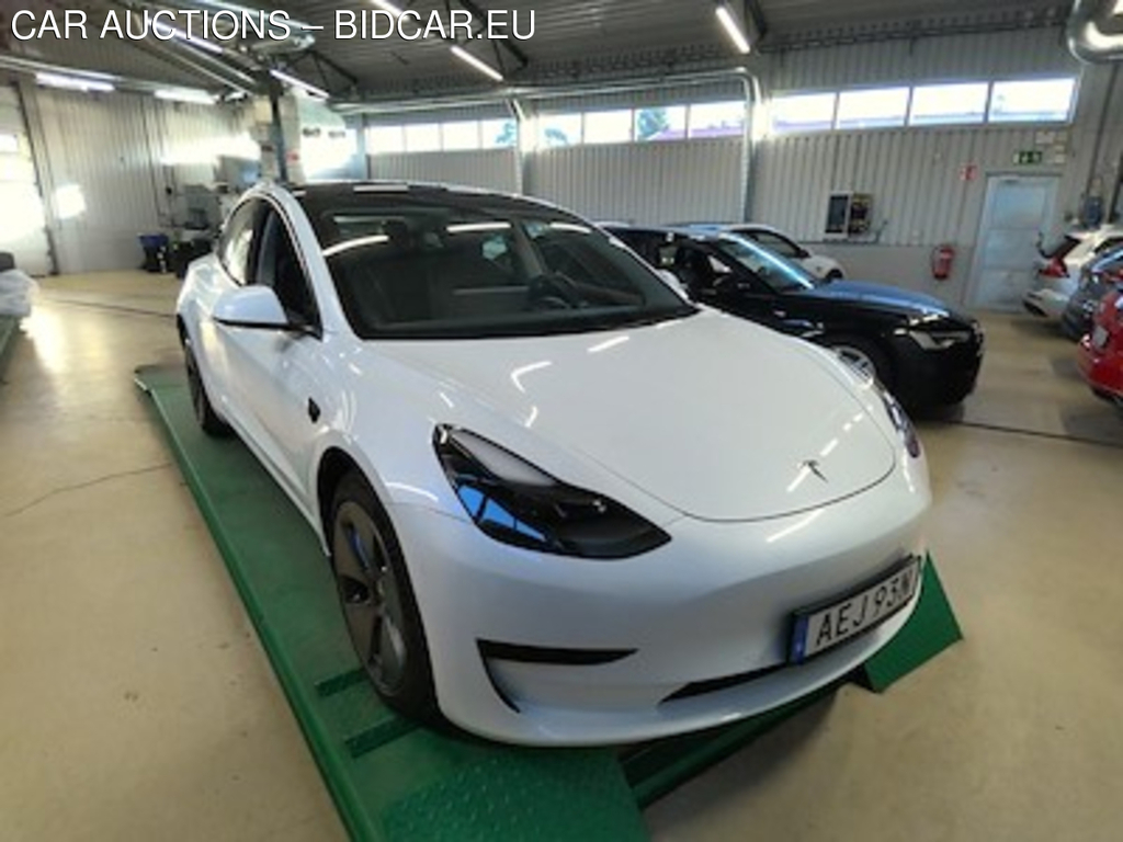 Tesla Model 3 Standard Range Plus Rwd