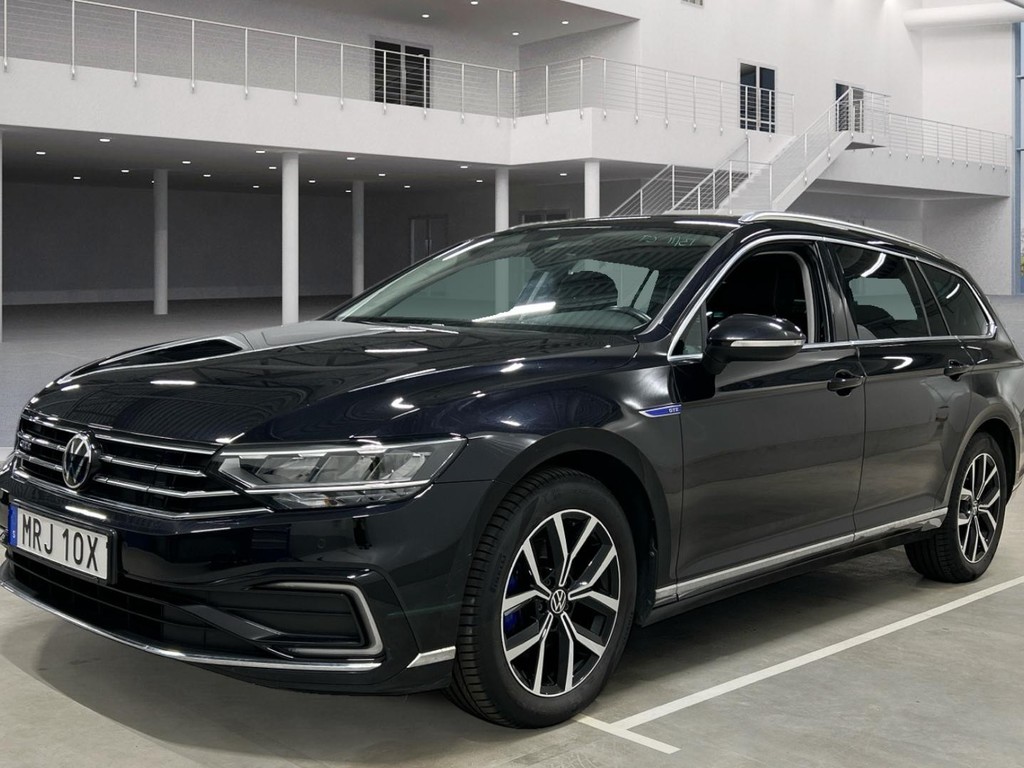 Volkswagen Passat 1.4 TSI PLUG-IN-HYBRID DSG GTE SC, 2020