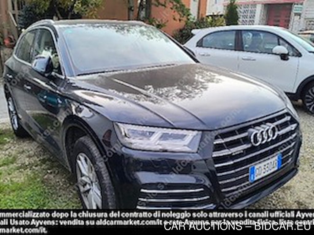 Audi Q5 55 tfsi E business -