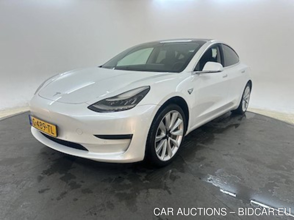 Tesla Model 3 Standard Range Plus RWD