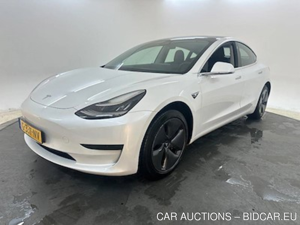 Tesla Model 3 Standard Range Plus RWD