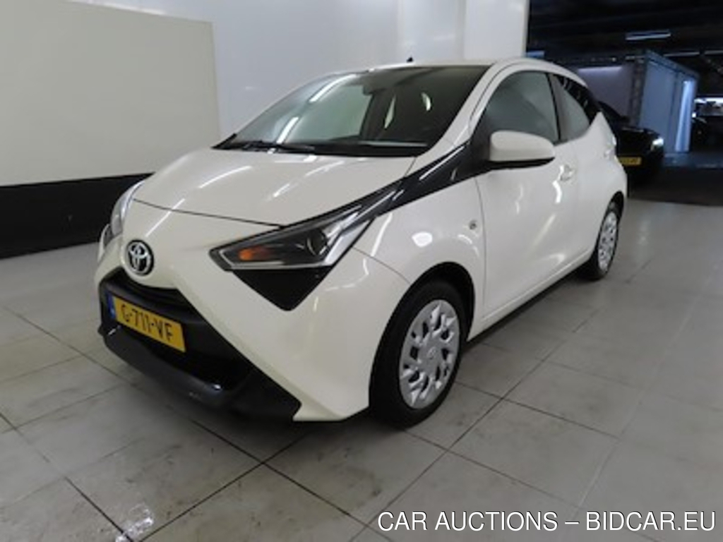 Toyota Aygo 1.0 VVT-i ActieAuto 5d x-play HPL