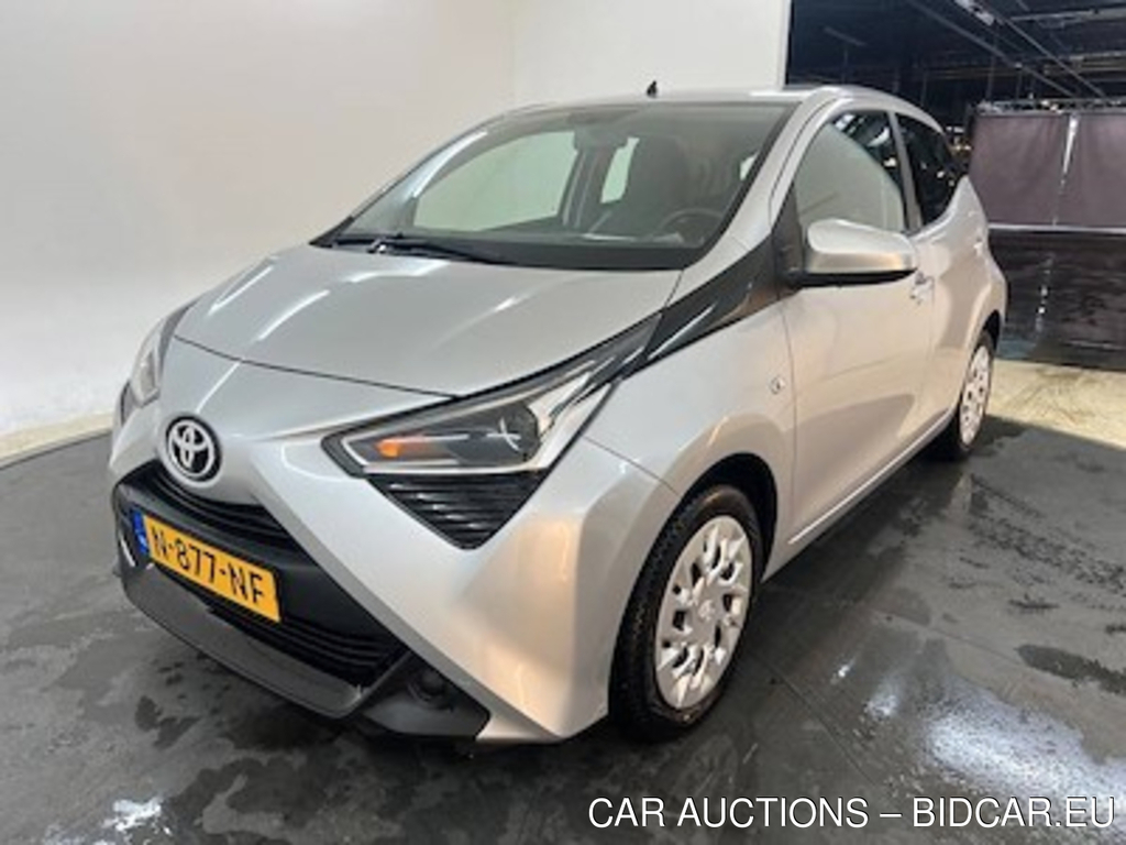 Toyota Aygo 1.0 VVT-i x-play