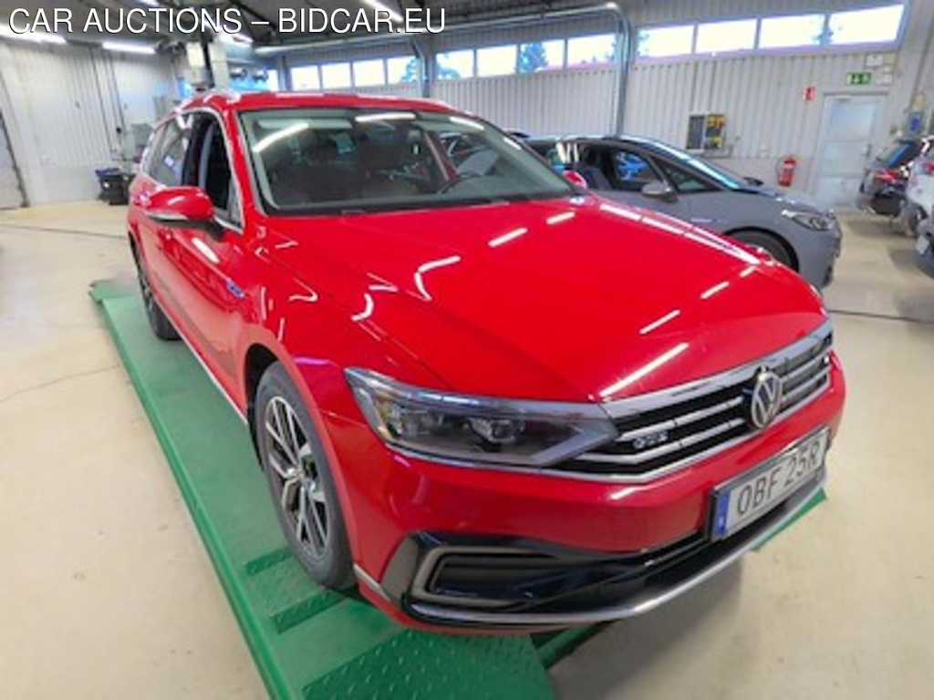 Volkswagen PASSAT GTE SC Executive Dragpkt Varmare Active Info