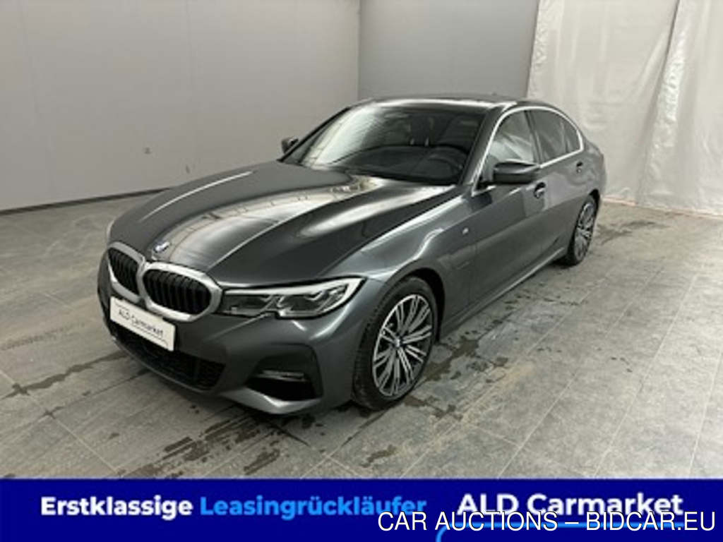 BMW 3er BMW 330e Aut. M Sport Limousine, 4-turig, Automatik, 8-Gang