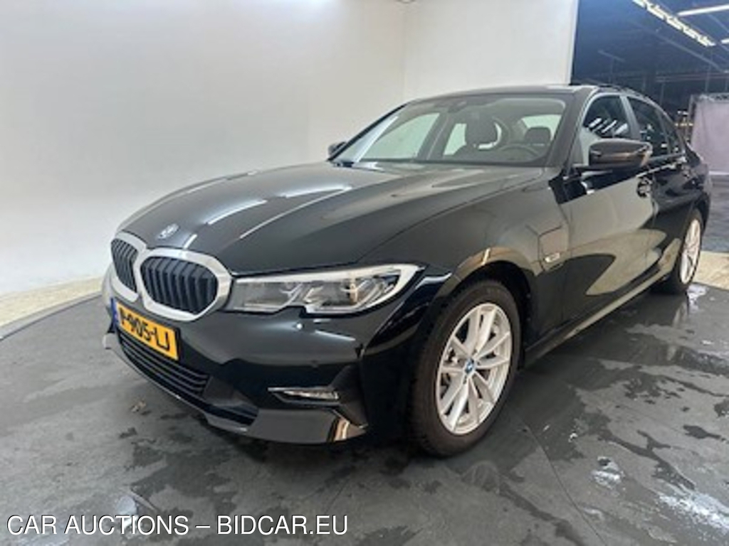 BMW 3-serie sedan 320e Business Edition Plus