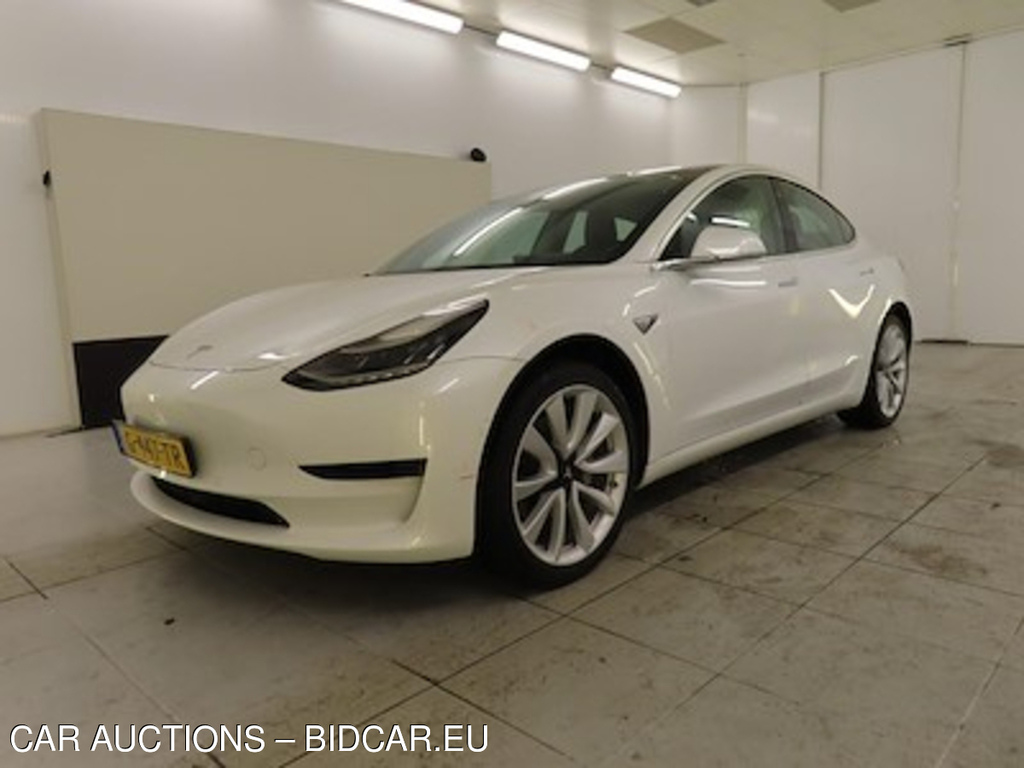 Tesla Model 3 Standard Range Plus RWD 4d