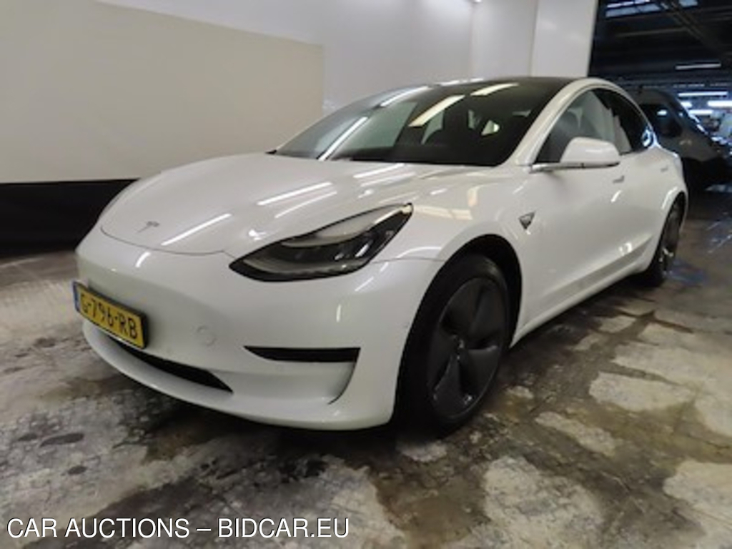 Tesla Model 3 Standard Range Plus RWD 4d