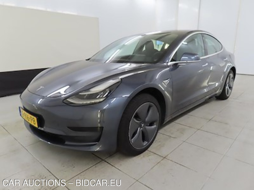 Tesla Model 3 Standard Range Plus RWD 4d