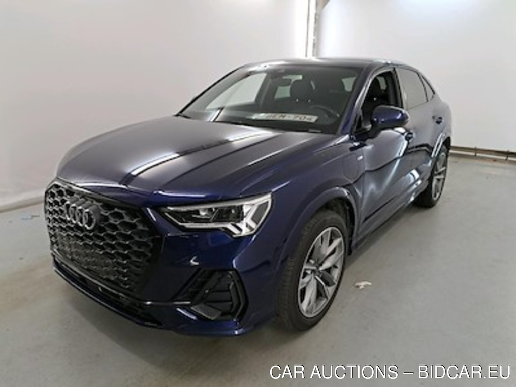 Audi Q3 sportback 1.4 45 TFSI E S TRONIC S LINE Light module 1 S line interior Shadow look