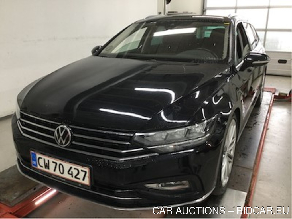 Volkswagen PASSAT 1.5 TSI 150 ELEGANCE PLUS DSG VARIANT UA!