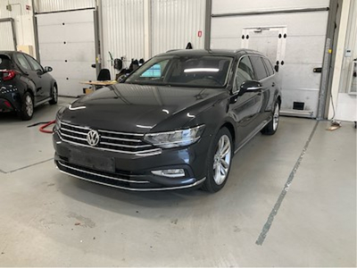 Volkswagen PASSAT 1.5 TSI 150 ELEGANCE PLUS DSG VARIANT UA!,