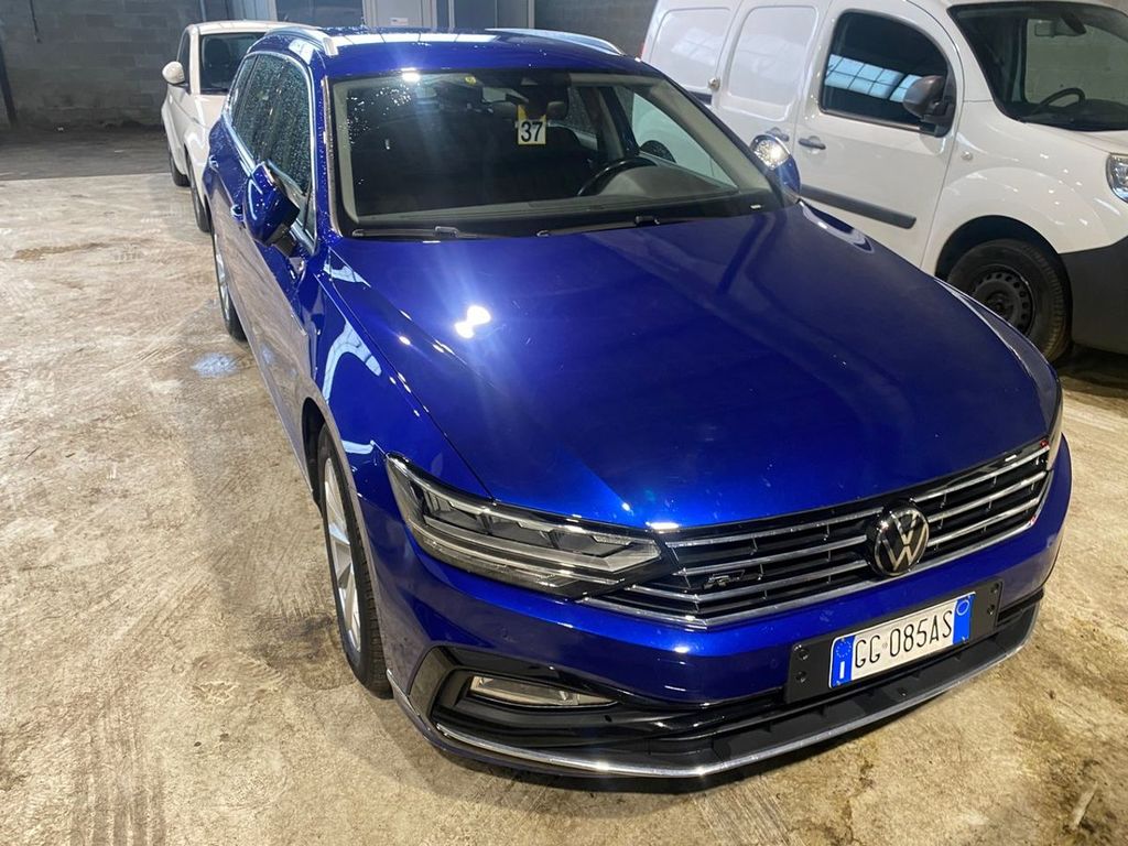 Volkswagen Passat VARIANT 2.0 TDI BUSINESS 150CV DSG, 2021