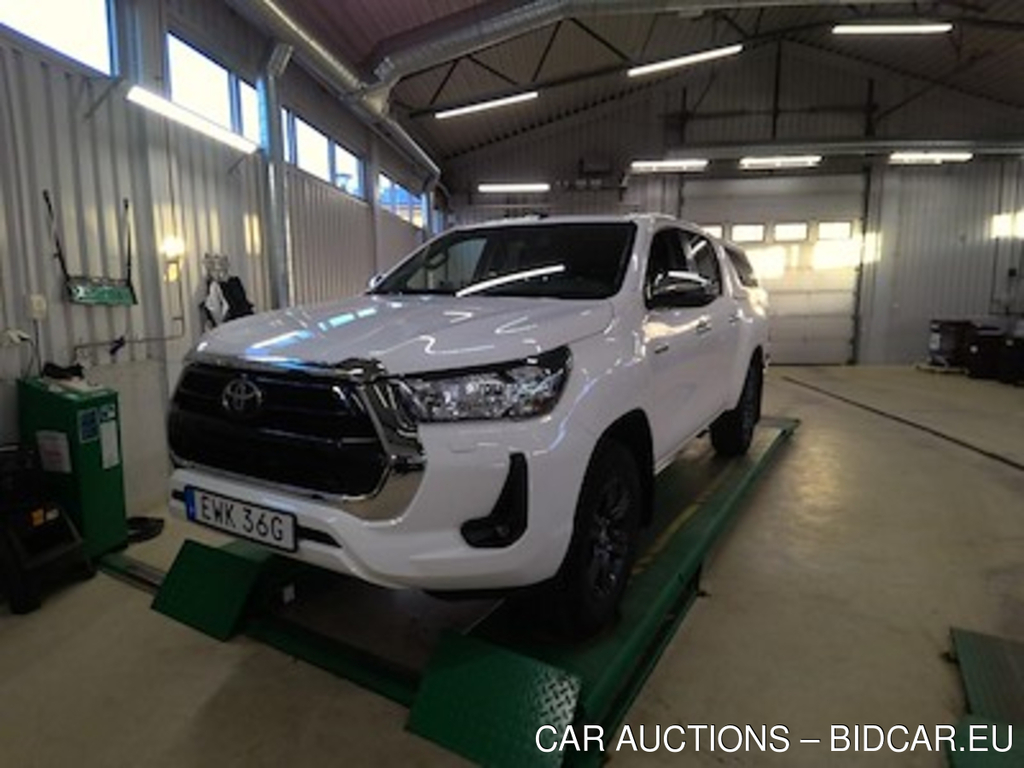 Toyota Hilux Dubbelhytt 2.4 AWD, Hero, Drag, B-Kamera, Auto