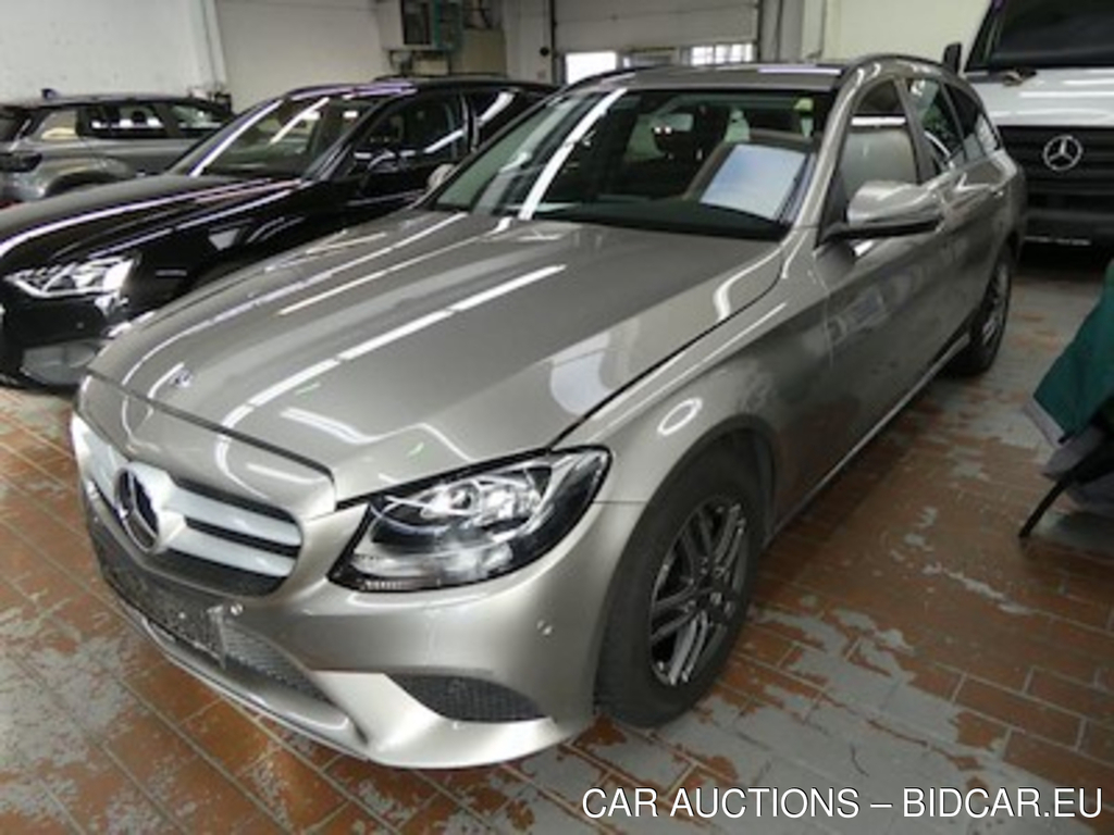 Mercedes-Benz Mercedes c-class 1.6 C 200 D T AUTO