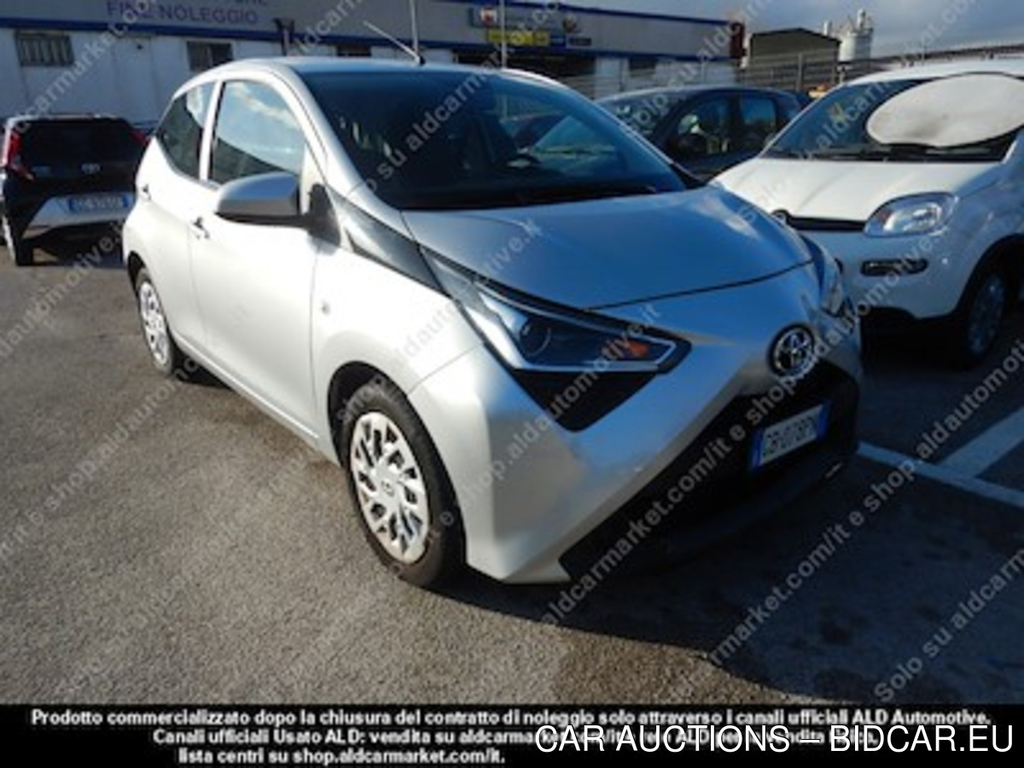 Toyota aygo connect 1.0 vvt-i x-business -