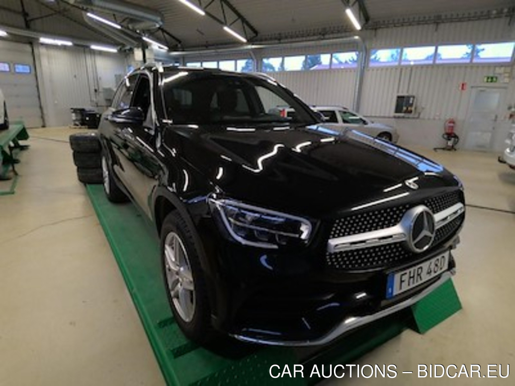 Mercedes-Benz Glc-Class 300 DE 4MATIC AMG-Line Skinn/Alcanta Cockpit Drag