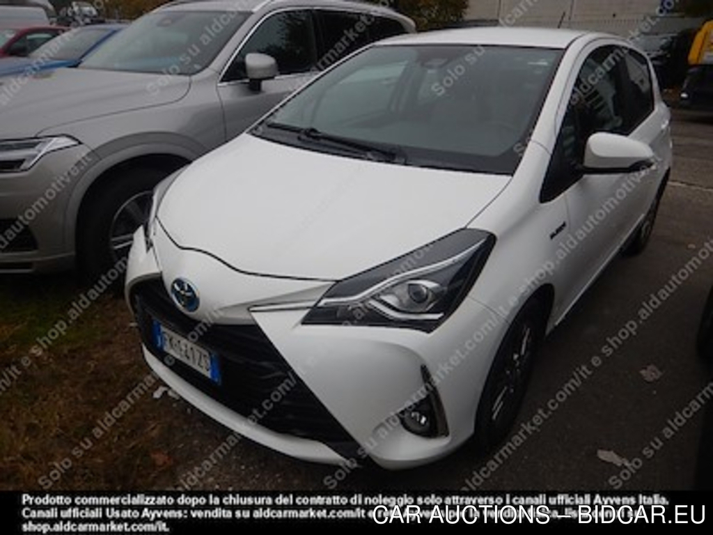 Toyota yaris 1.5 hybrid active hatchback -