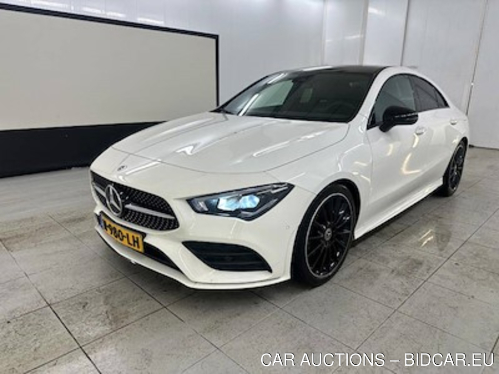 Mercedes-Benz CLA CLA 180 DCT Business Solution AMG