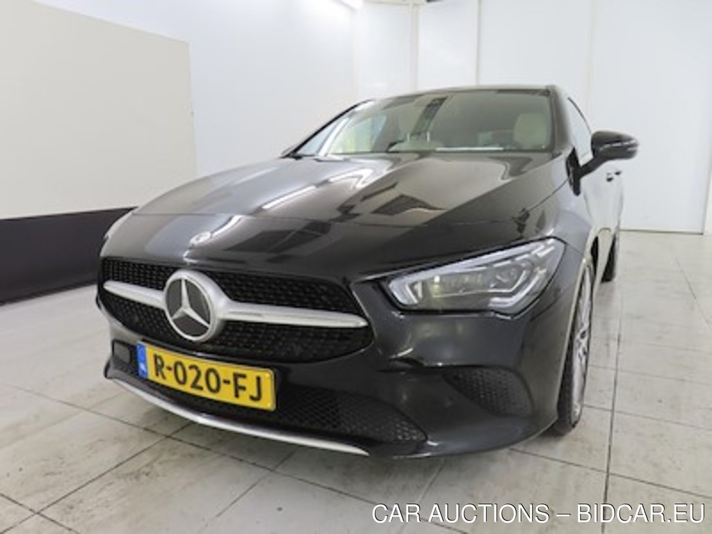 Mercedes-Benz Cla shooting brake CLA 200 DCT Bus. Solution Luxury 5d