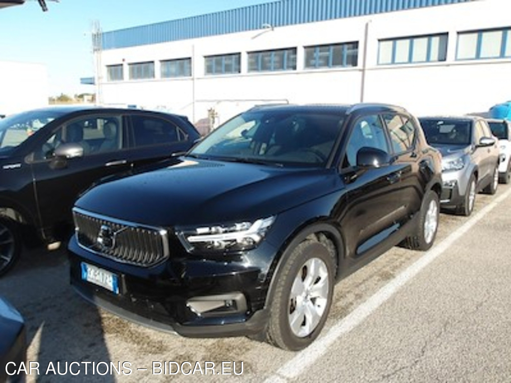 Volvo XC40 B4 Awd Geartronic Momentum Pro