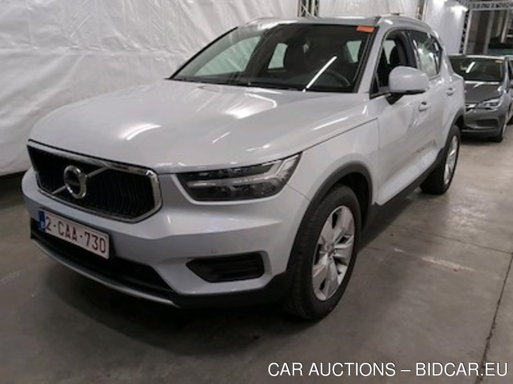 Volvo XC40 T2 MOMENTUM PROAUT.