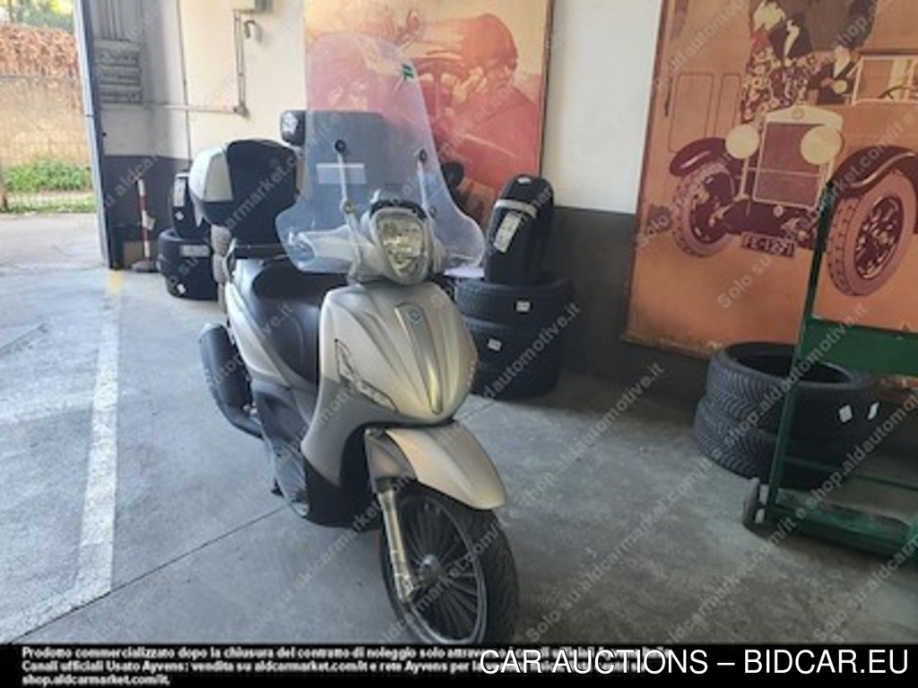 Piaggio beverly 300 IE abs-asr motociclo -