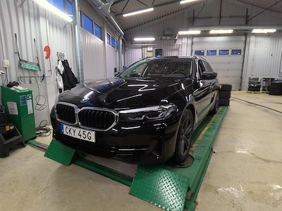 BMW Series 5 520d Xdrive Touring Sport Line Lader