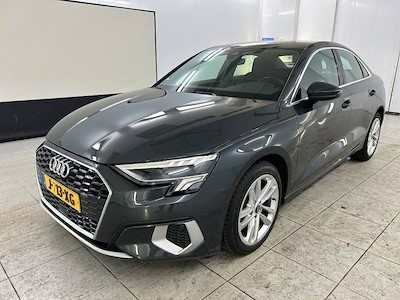 Audi A3 limousine 30 TFSI Business edition