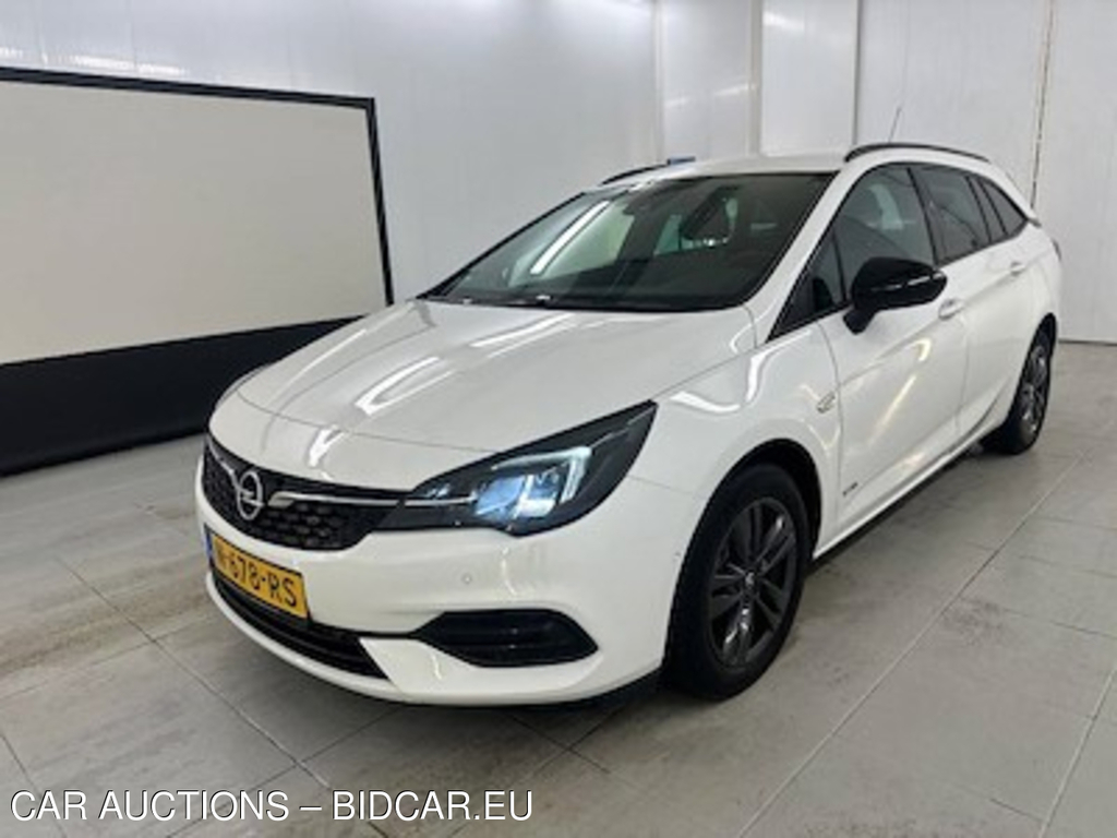 Opel Astra sports tourer 1.2 turbo 81kW Design &amp; Tech