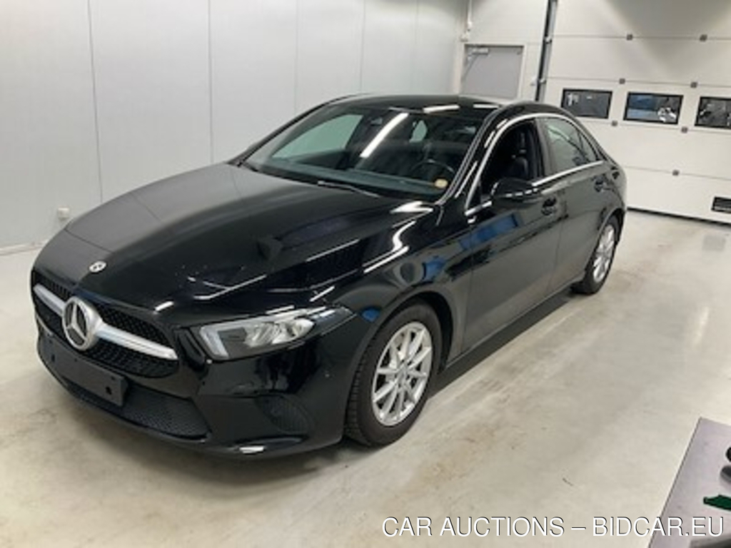 Mercedes-Benz A-Class 2.0 A 200 D Business Dct