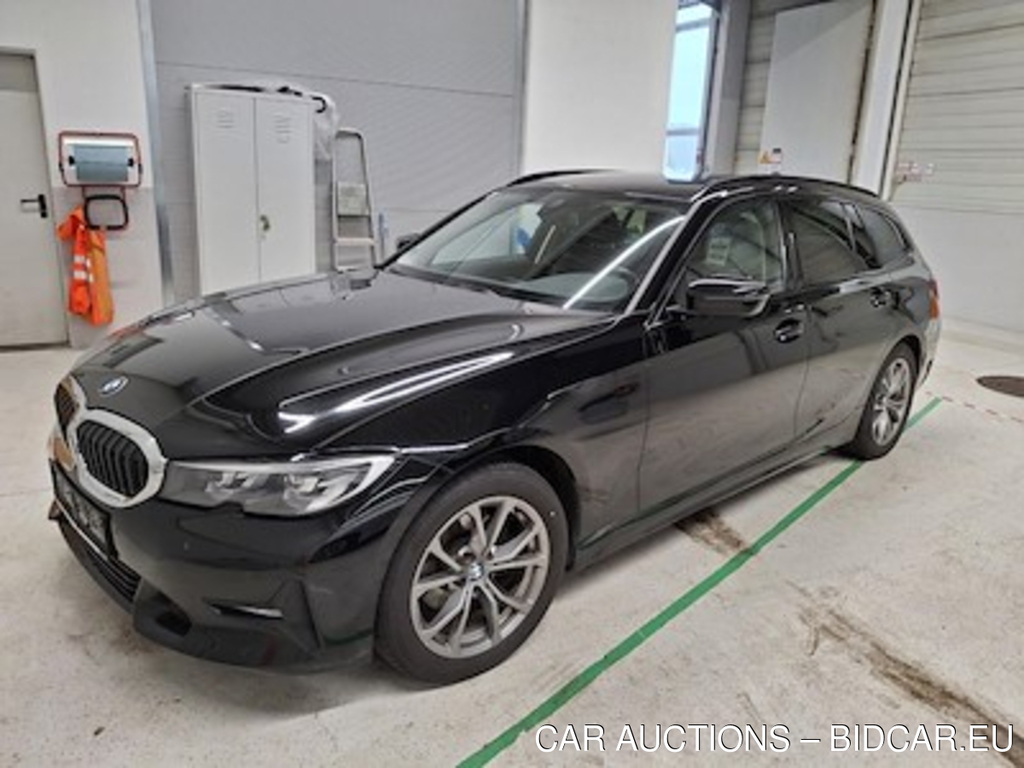 BMW Series 3 320d A xDrive Touring 140KW