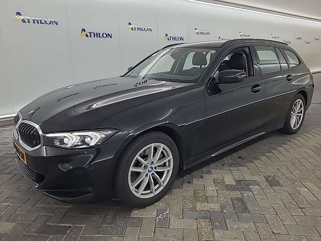 BMW 3 SERIE TOURING 320E 5D 150KW, 2023