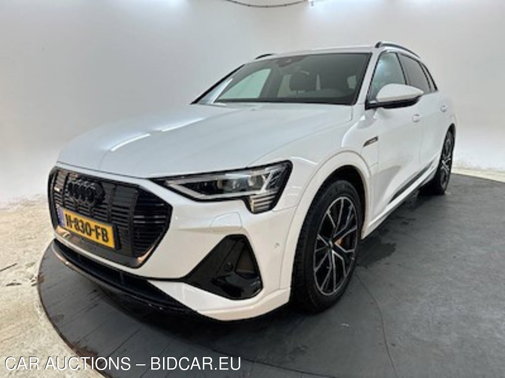 Audi E-tron 50 quattro launch edition black