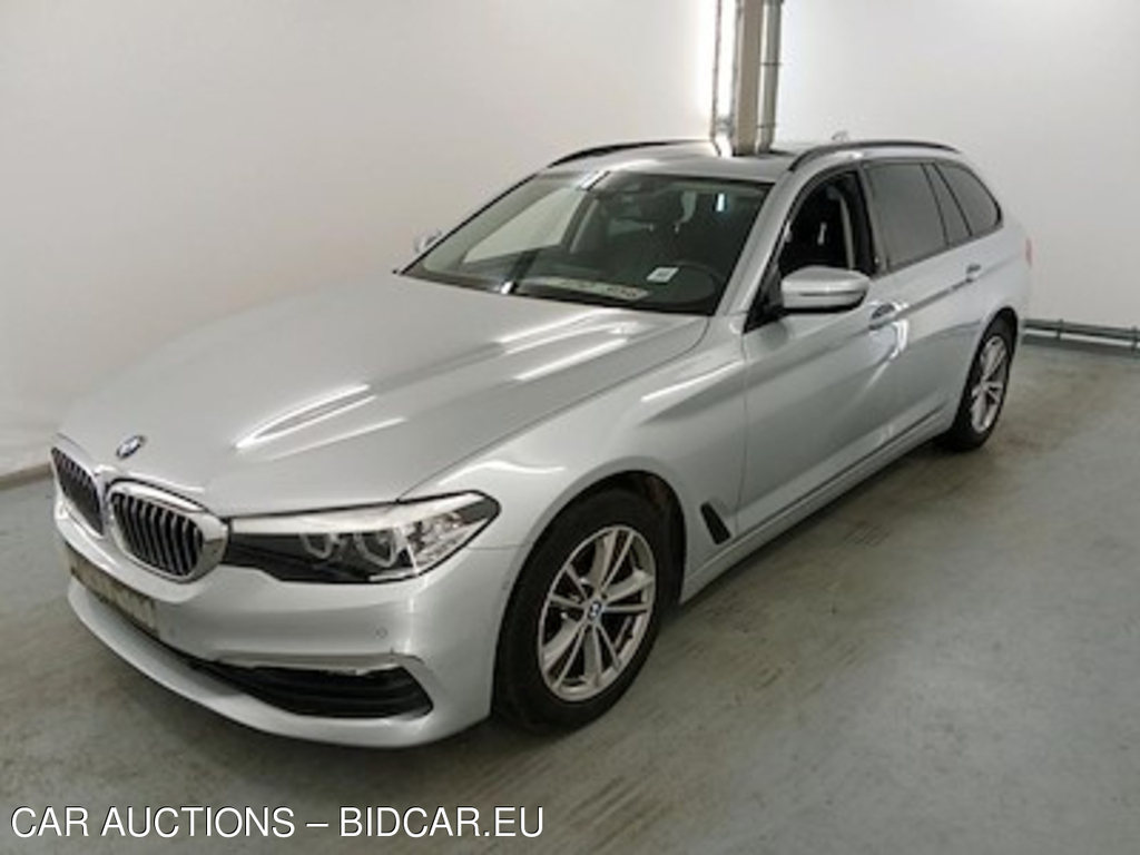 BMW 5 touring diesel - 2017 520 dA (EU6d-TEMP) Corporate Comfort Travel