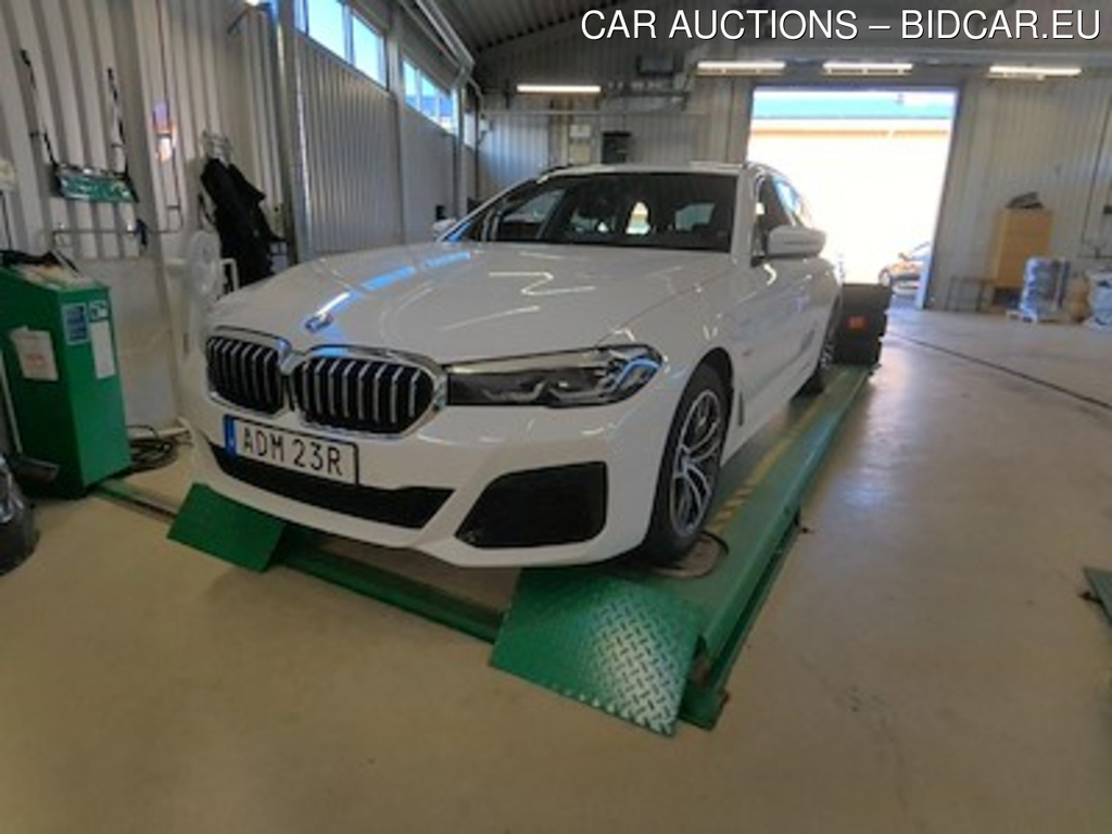 BMW Series 5 NO WINTER WHEELS 530e Xdrive Touring M-sport