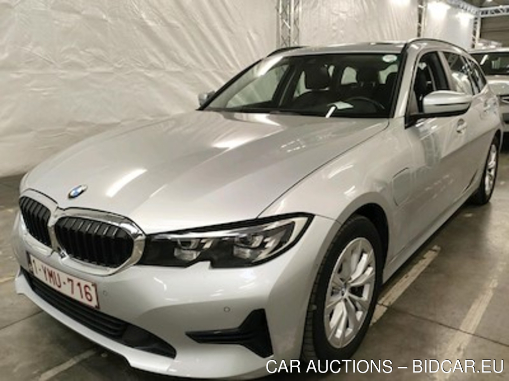 BMW 3 touring - 2019 330eA PHEV Business Plus