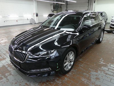 Skoda superb 2.0 TDI 110KW STYLEDSG-7 COMBI